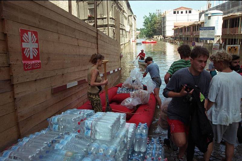 Olomouc, 10. července 1997. Zásobování pod Hanáckým kopcem