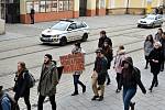 Protestující studenti středních škol v Olomouci