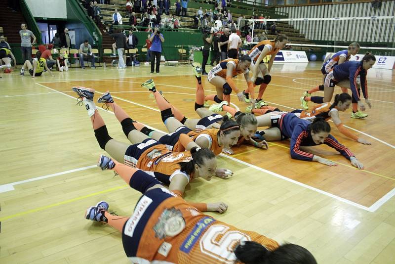 Olomoucké volejbalistky zvítězily v pátém zápase semifinále nad Ostravou 3:0 a postoupily do finále