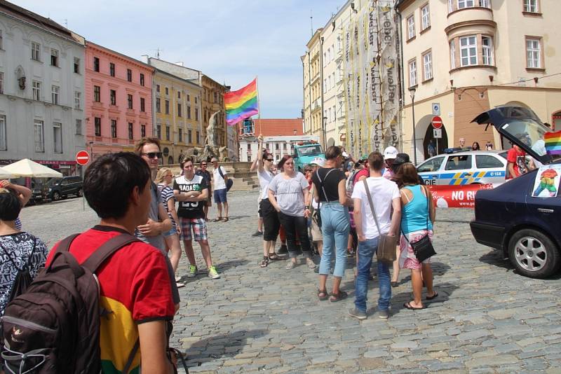 Rainbow Pride - první průvod lidí s menšinovou sexuální orientací v Olomouci