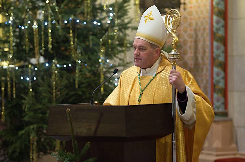 Malí i velcí koledníci Tříkrálové sbírky z celé olomoucké arcidiecéze dorazili do dómu Svatého Václava pro požehnání biskupa Josefa Nuzíka.