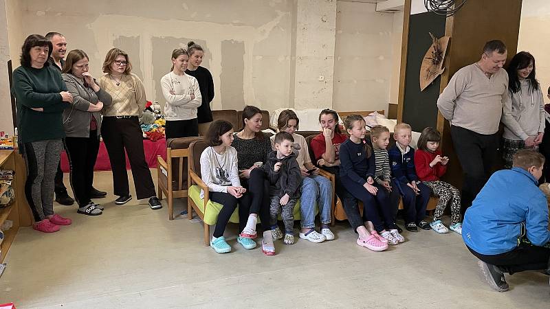 V penzionu v Oskavě našlo azyl na 40 uprchlíků z Ukrajiny, z toho 19 dětí. 6. března 2022