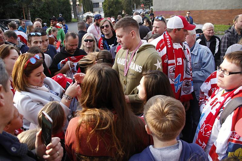 Loučení hokejistů HC Olomouc se sezonou ve společnosti fanoušků