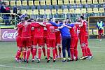 Fotbalisté 1. HFK Olomouc (v černém) prohráli doma s Ústí nad Labem 1:3.