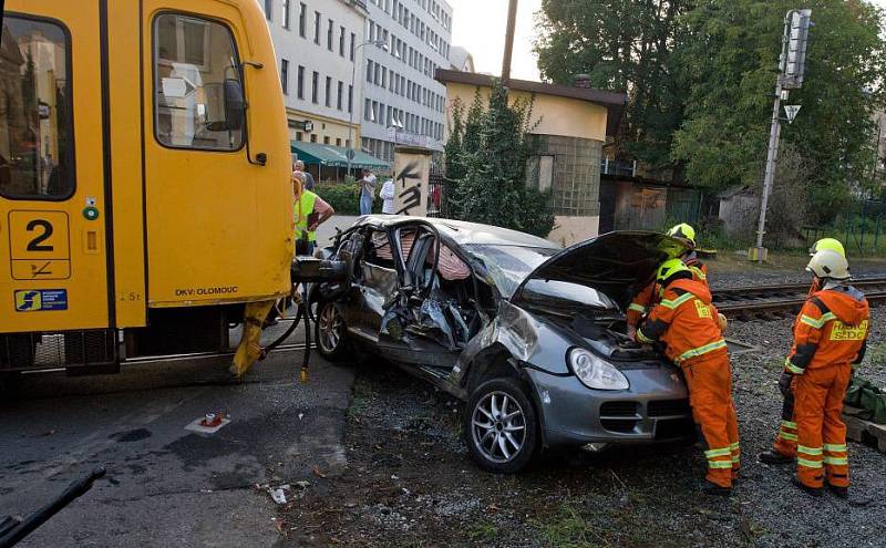 Nehoda na přejezdu v Litovelské ulici v Olomouci