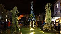 Videomappingová projekce na Sloupu Nejsvětější Trojice v Olomouci k 20. výročí zapsání na seznam UNESCO.