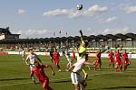 Fotbalisté HFK Olomouc (v bílém) prohráli v 1. kole MOL Cupu se Zbrojovkou Brno 0:3.