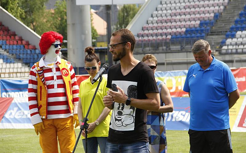 Hráči ZŠ Sluneční Šumperk ovládli 22. ročník McDonald's Cupu.David Rozehnal