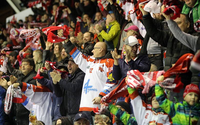 Fanoušci v plné "plechárně". Třetí čtvrtfinále Olomouc - Plzeň