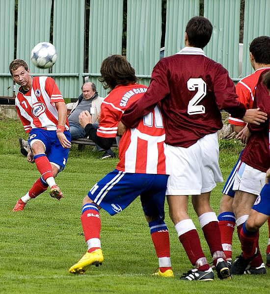 Černovír (pruhované dresy) vs. Kožušany