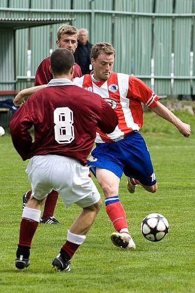 Černovír (pruhované dresy) vs. Kožušany