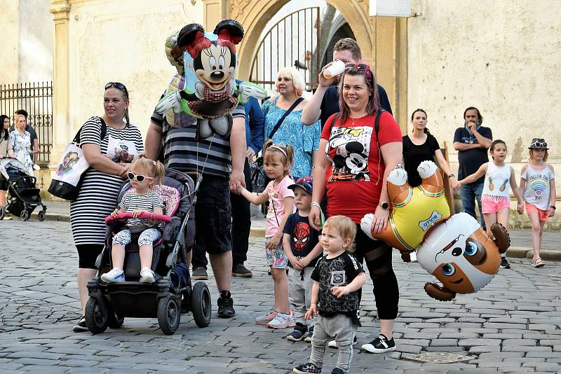 Olomouc (o)žije. Průchodový hudební festival v ulicích města, 4. 6. 2021