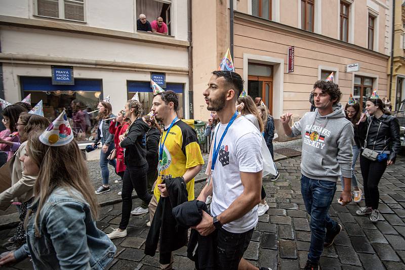 Majálesový průvod studentů UP v Olomouci. 25. května 2022