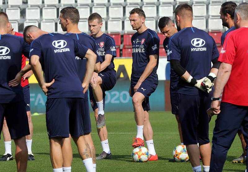 Trénink české fotbalové reprezentace na Andrově stadionu před zápasem s Černou Horou. Libor Kozák