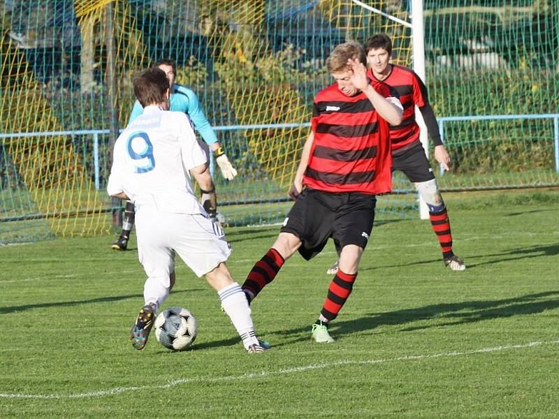 FK Šternberk (v bílém) vs. Sokol Konice