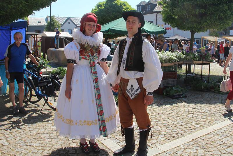 Desáté výročí letos oslavily Slavnosti kroje ve Velké Bystřici na Olomoucku