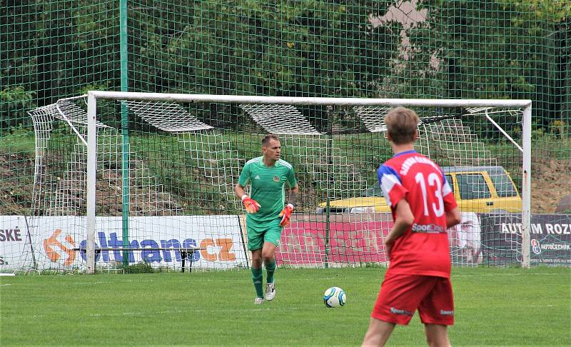 Olomoucké městské derby mezi FC Sigma Hodolany TJ Slovan Černovír. Jiří Zbořil