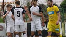 Fotografie ze zápasu mezi celky 1. HFK Olomouc a FC Strání