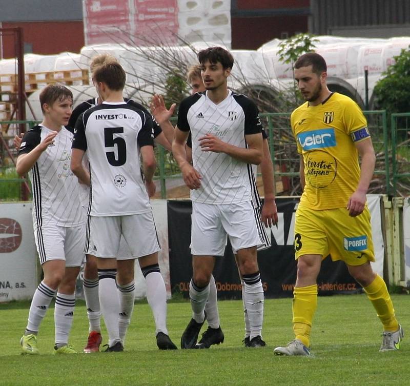 Fotografie ze zápasu mezi celky 1. HFK Olomouc a FC Strání