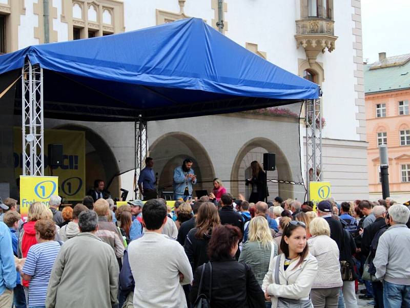 Ruda z Ostravy a Frekvence 1 vysílali 1. září z olomouckého Horního náměstí