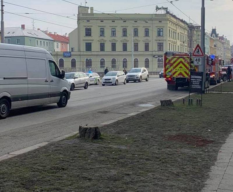 Policie evakuuje budovu Vrchního soudu v Olomouci