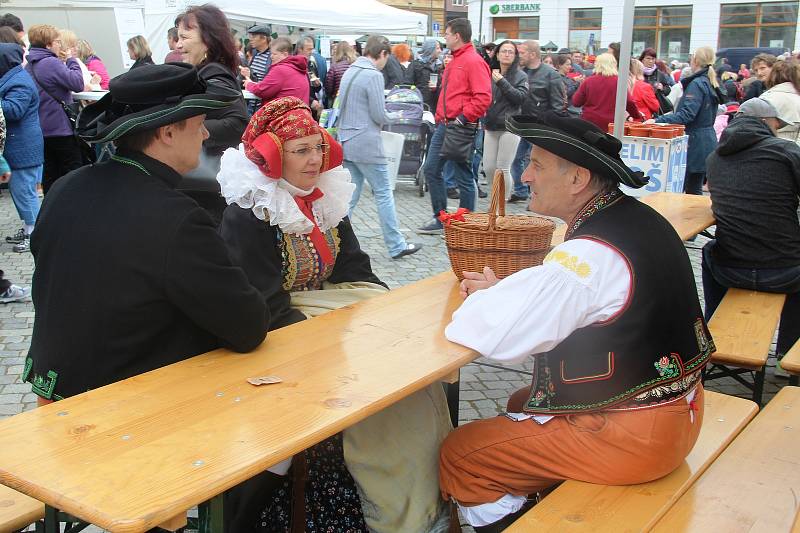 Čtvrtý ročník oblíbeného Tvarůžkového festivalu v centru Olomouce