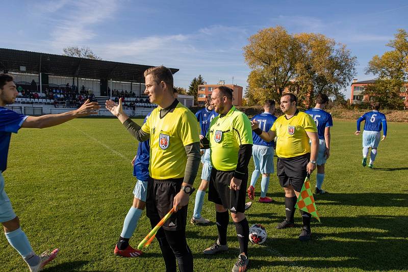 Hodolany (v pruhovaném) porazily Šumvald 4:1