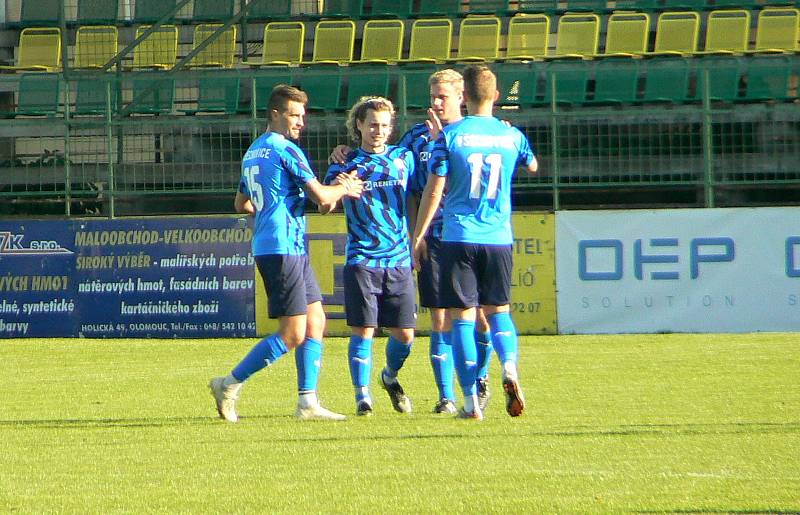 Fotbalisté 1. HFK Olomouc podlehli doma Tatranu Všechovice 0:2.