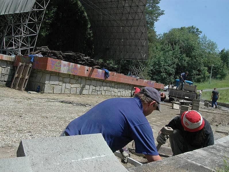 Rekonstrukce amfiteátru v Náměšti na Hané 