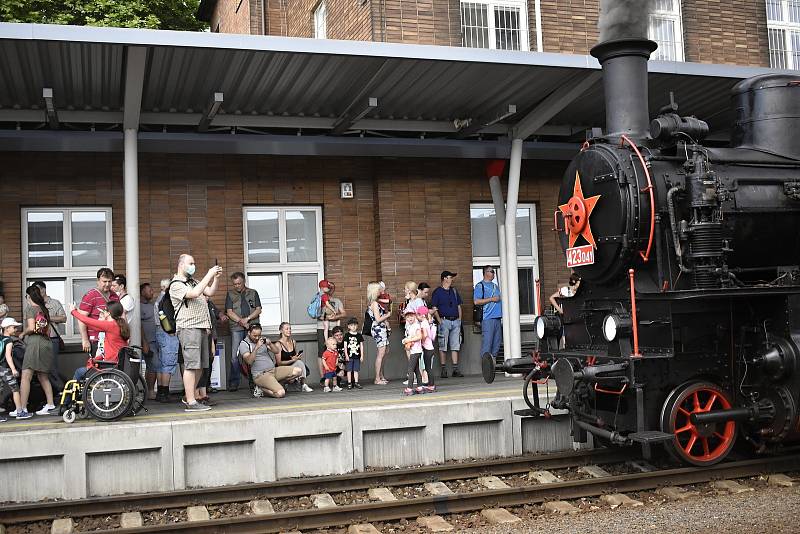 Jízdy historických vlaků na olomouckém hlavním nádraží - 12. 6. 2021