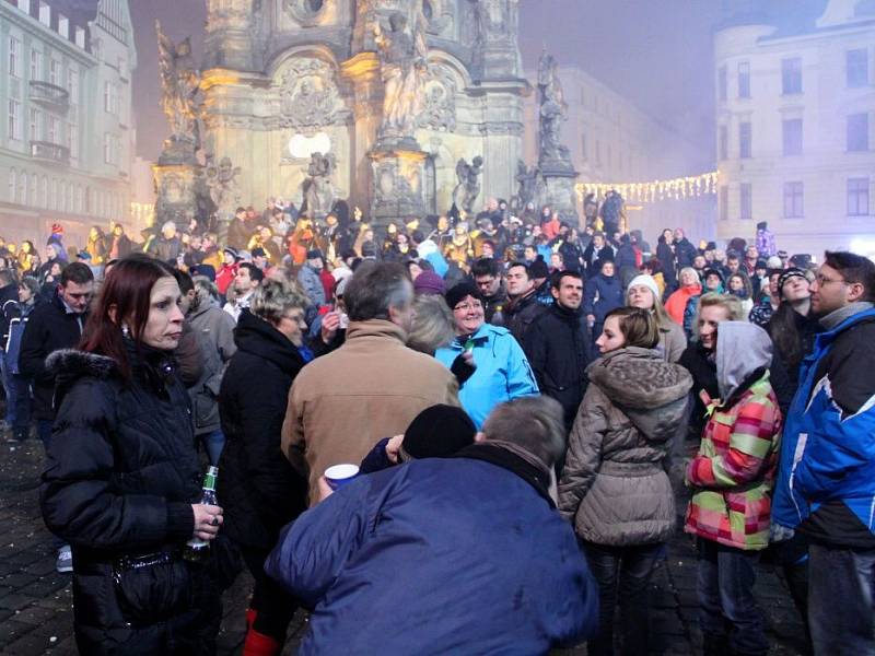 Vítání nového roku 2014 na olomouckém Horním náměstí