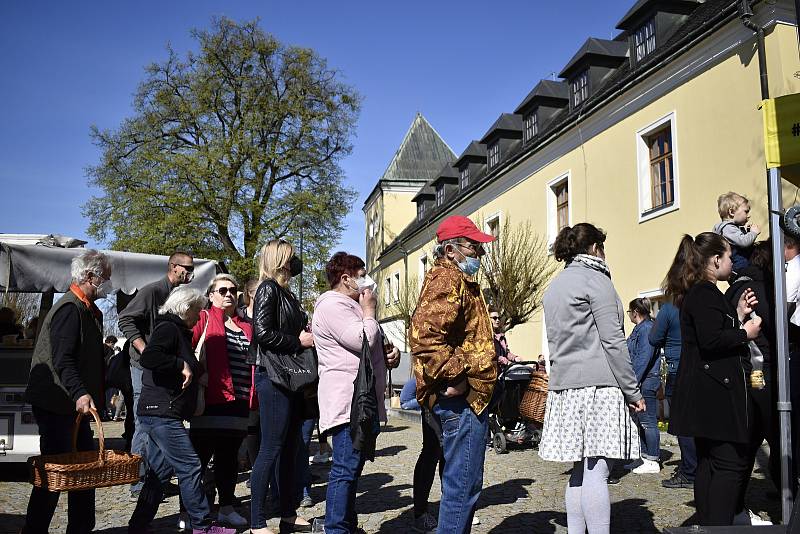 Selské trhy ve Velké Bystřici. 9. 5. 2021