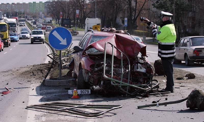 Hodně špatně zaparkované auto...