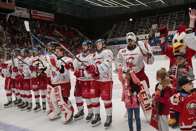 Hokejisté Olomouce porazili karlovarskou Energii 4:3. 