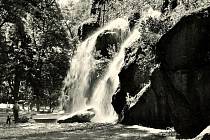 Podoba vodopádu v Bezručových sadech v 70. letech minulého století