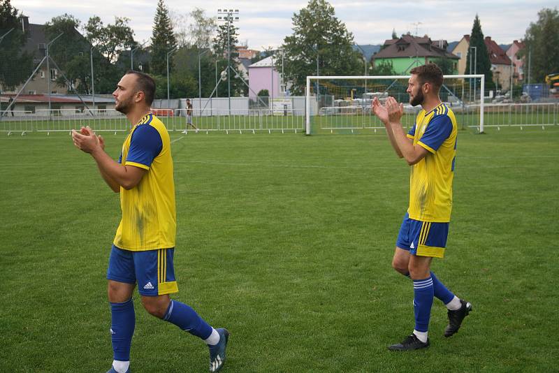 Fotografie z utkání 1. kola divize E mezi celky FK Šternberk a 1. HFK Olomouc