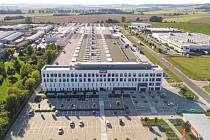 Společnost Miele technika připravuje rozšíření areálu v Uničově, kde plánuje výstavbu nových výrobních, montážních a logistických hal a administrativních budov. Počet pracovníků se po dokončení investice navýší o 120.