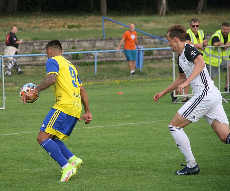 Fotografie z utkání 1. kola divize E mezi celky FK Šternberk a 1. HFK Olomouc