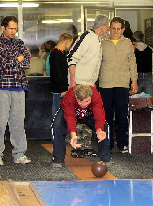 Kuželkářská liga handicapovaných ve Šternberku