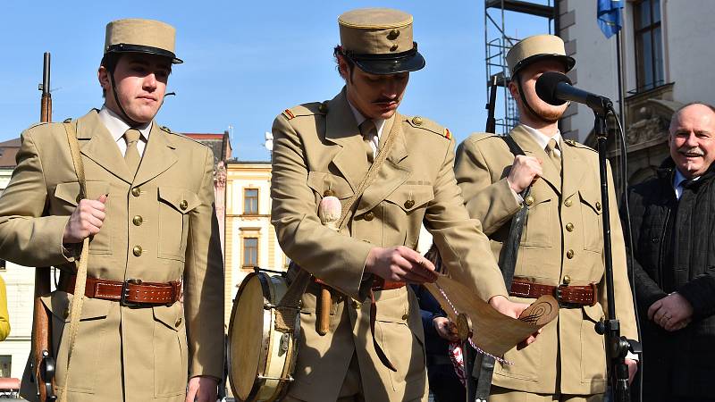 Rozlučka Milana Langera a jeho týmu před cestou do Santiaga de Compostela na Horním náměstí v Olomouci, 21. 3. 2019