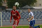 Olomoučtí fotbalisté (v červeném) porazili Znojmo 4:1 a slavili postup do první ligy