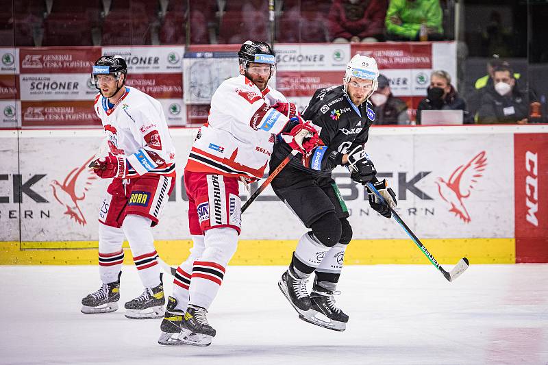 Útočník HC Olomouc Jan Knotek v utkání proti Karlovým Varům.