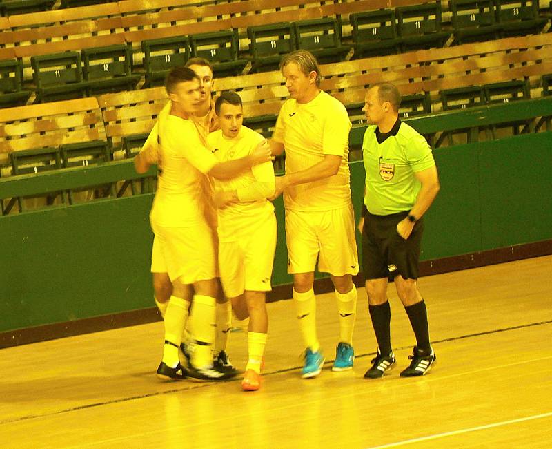 Futsalisté SK UP Olomouc prohráli doma na úvod 2. ligy skupiny Východ s Vysokým Mýtem 2:6.