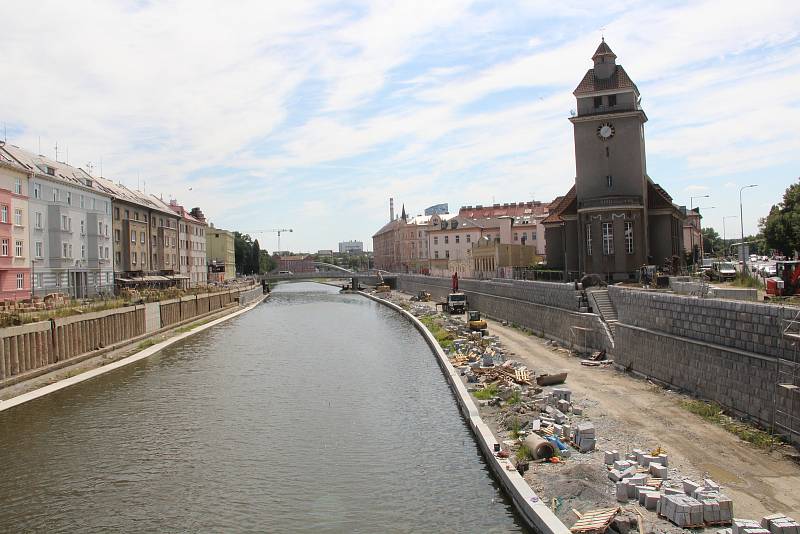 II. B etapa protipovodňových opatření mezi Komenského ulicí a Masarykovou třídou v Olomouci, červen 2022