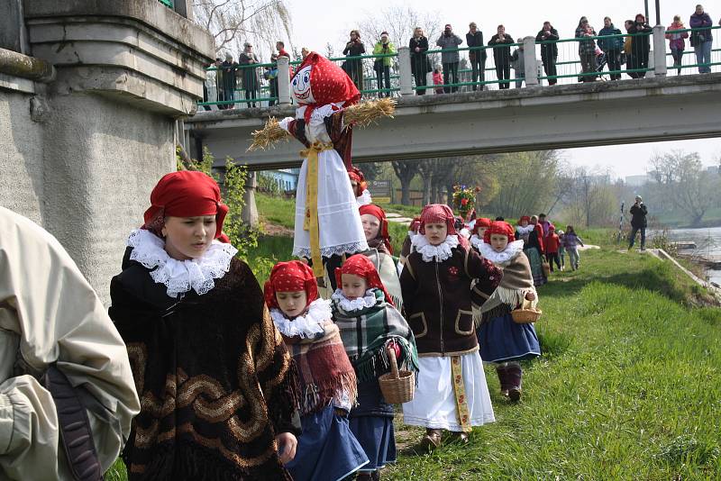 Vynášení zimy v Přerově, duben 2019