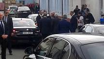Prezident Zeman zahajuje páteční návštěvu kraje ve firmě ABO valve v Olomouci-Chomoutove