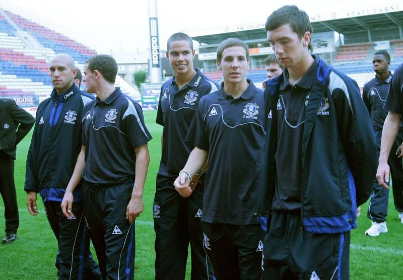 Fotbalisté Evertonu před zápasem Evropské ligy na Andrově stadionu v Olomouci