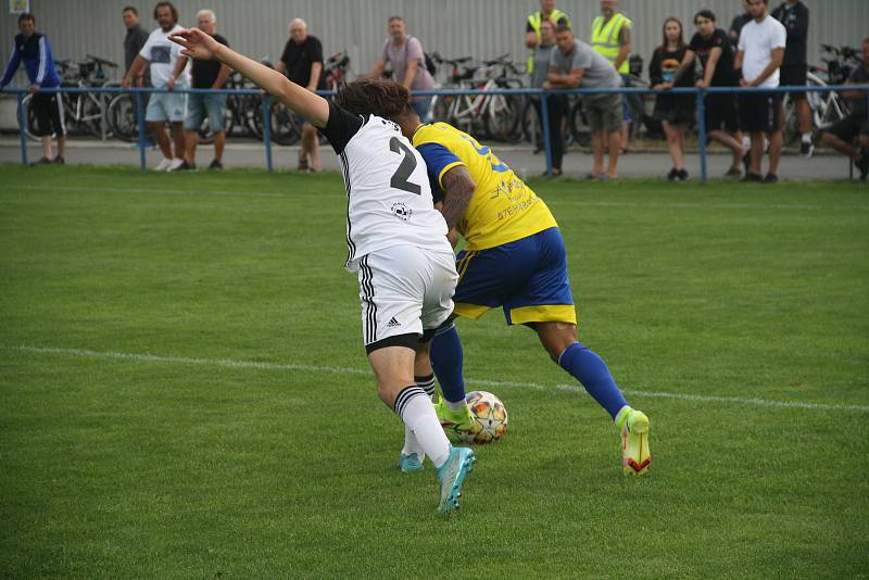 Fotografie z utkání 1. kola divize E mezi celky FK Šternberk a 1. HFK Olomouc