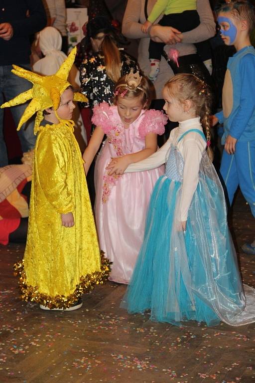 Dětský karneval ve Vsisku