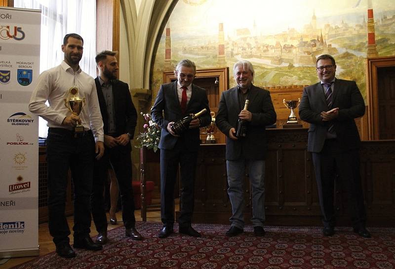 V Olomouci byly předány ceny pro nejlepší sportovce okresu za rok 2018.Třetí nejlepší kolektiv - HC Olomouc